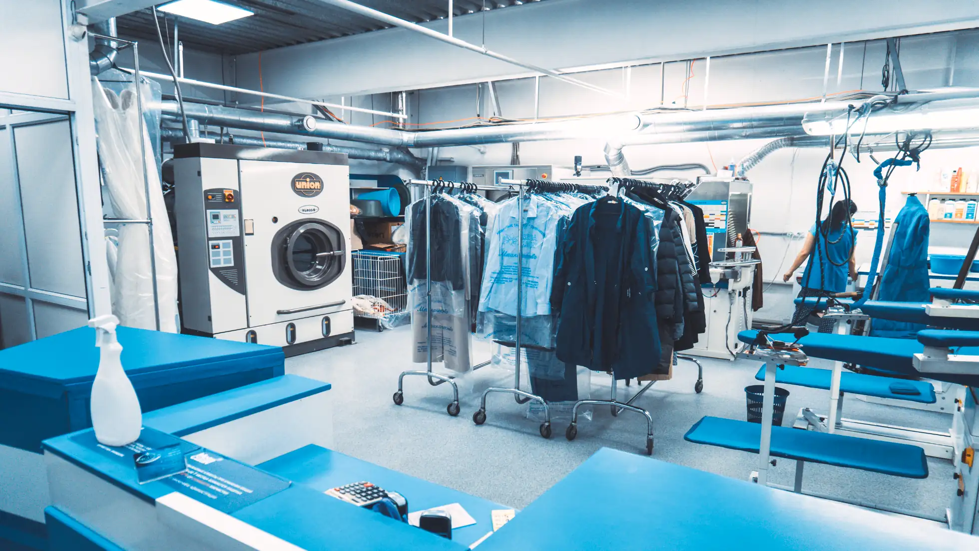 Advantages of Establishing a Laundry Business in Dubai - Smart Zones UAE